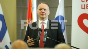 Bizarna Vučićeva diplomatija